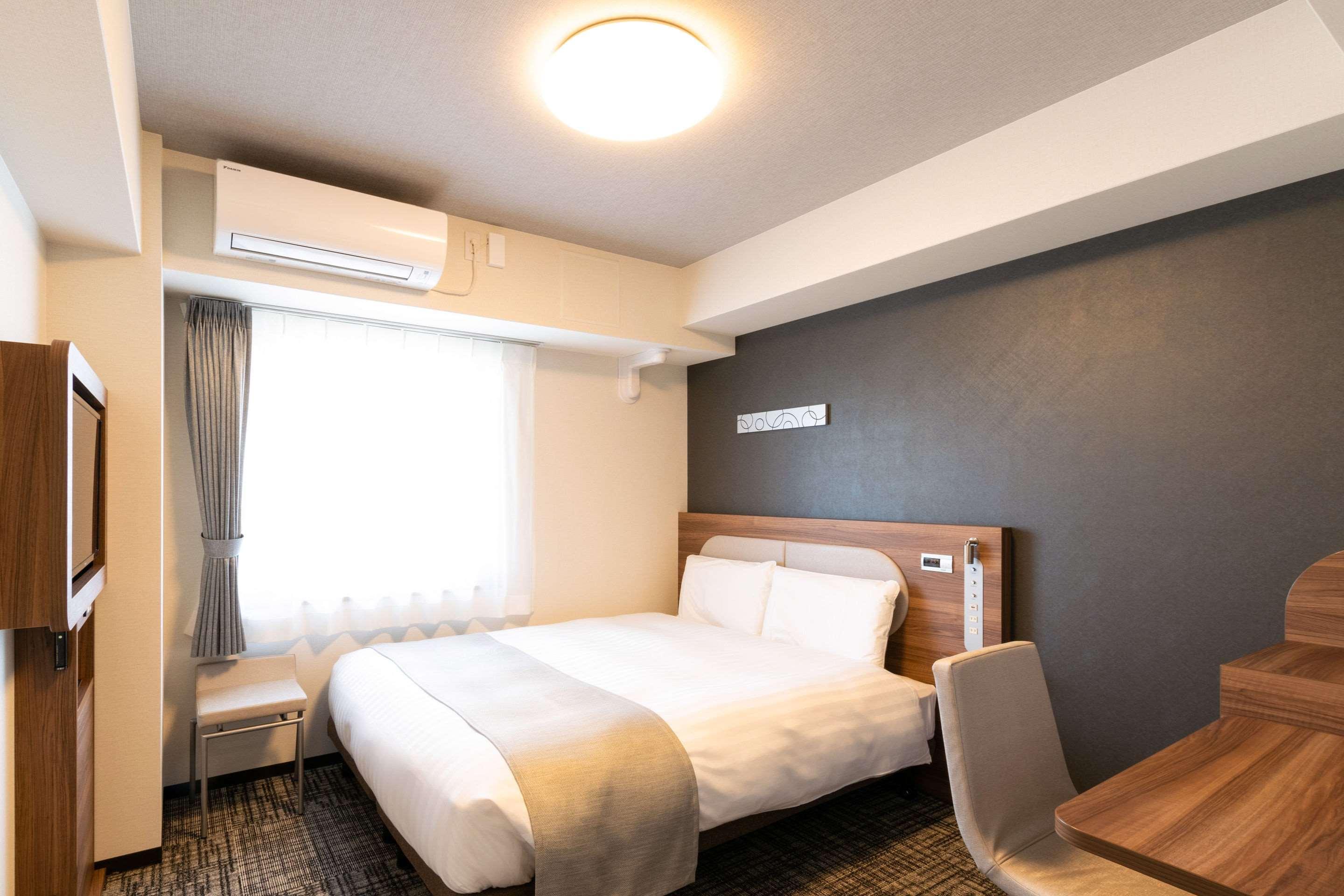 Comfort Hotel Shin-Osaka Exteriör bild